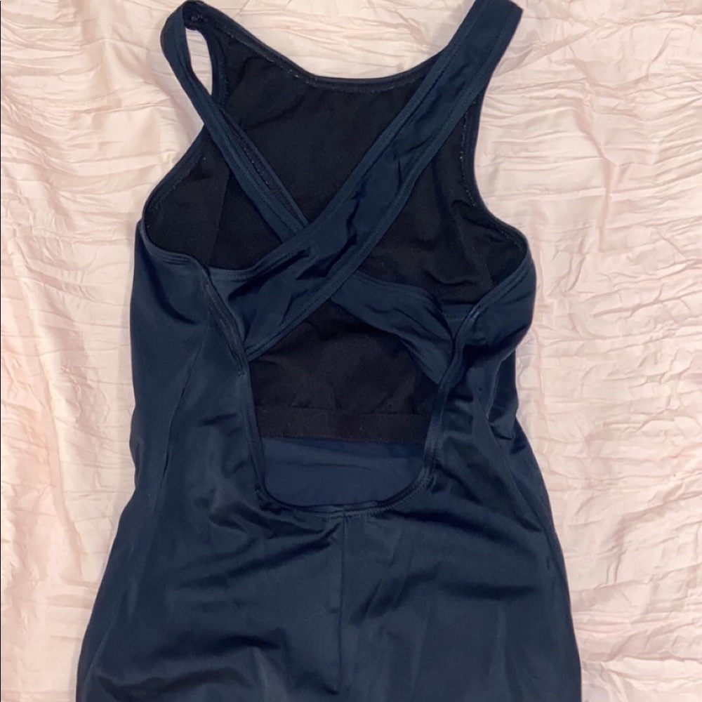Black criss cross back Balera leo